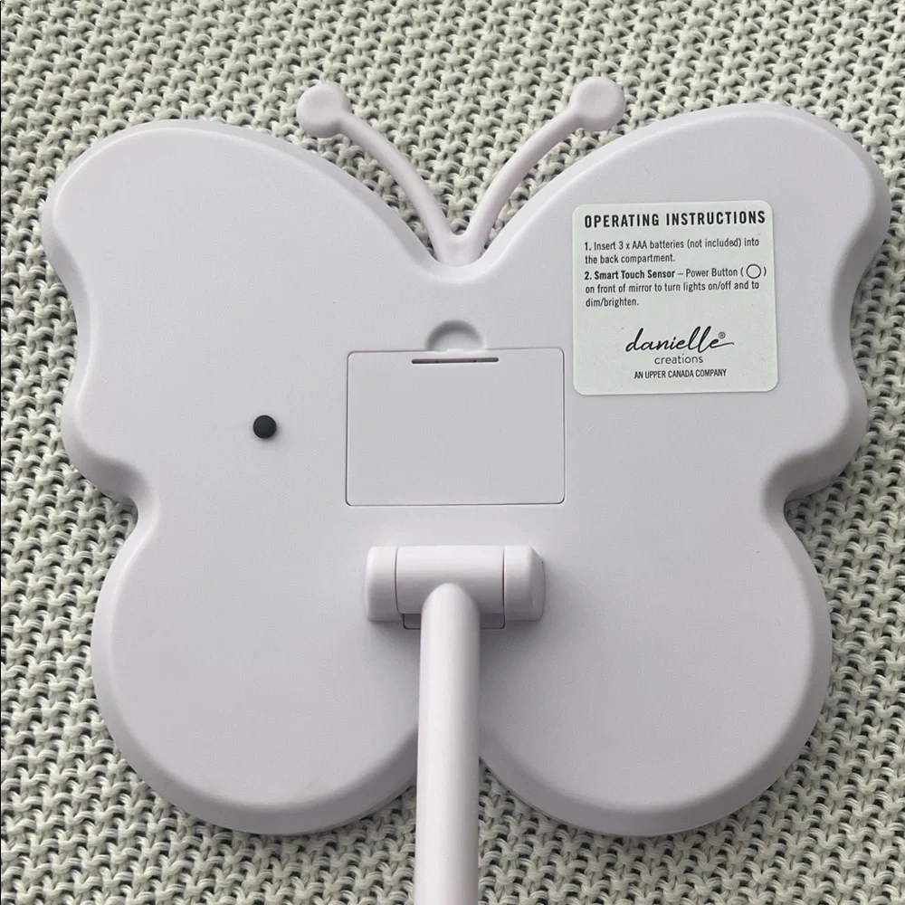 Danielle Creations charming butterfly